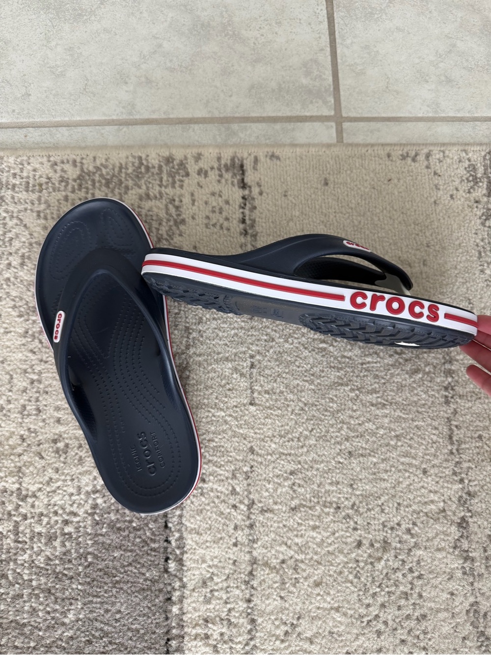 Crocs navy, red, & white flip flops - Picture 2 of 4